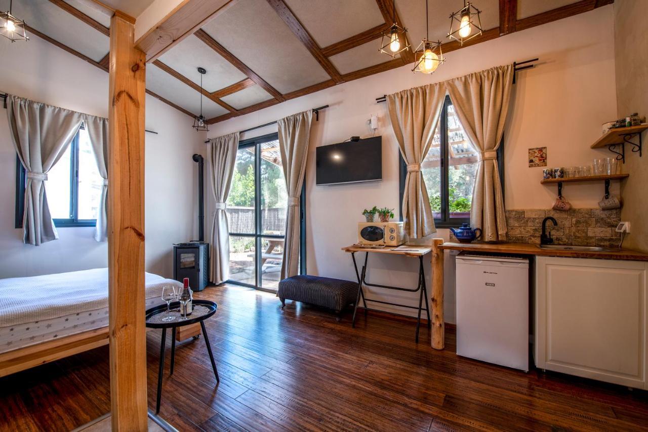 Gate Away B&B Units - המקום באל רום ภายนอก รูปภาพ